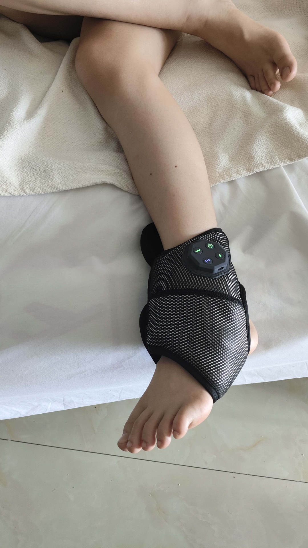 foot-massage-for-neuropathy
